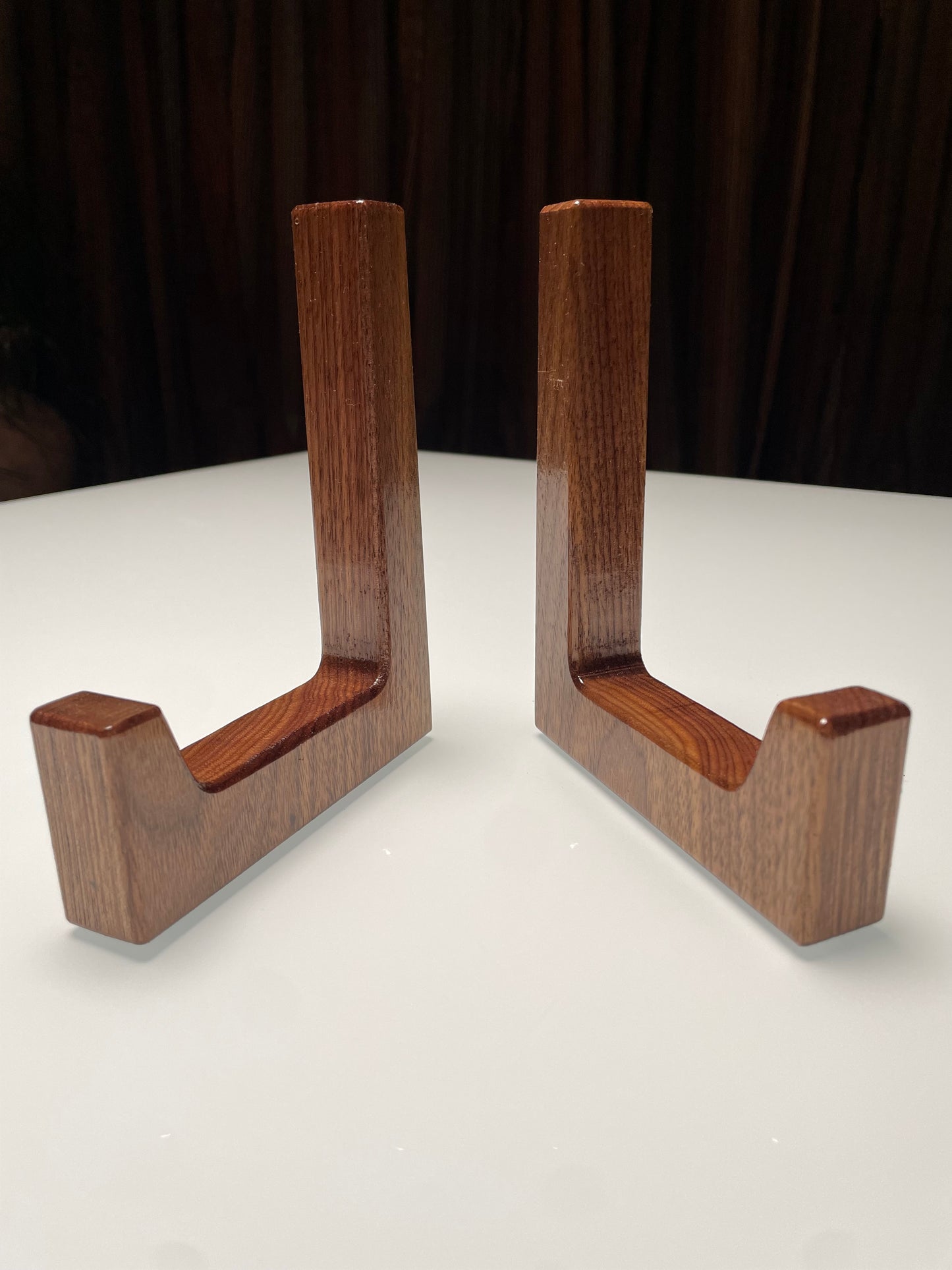 Cutting Board Stands - Walnut (PU)