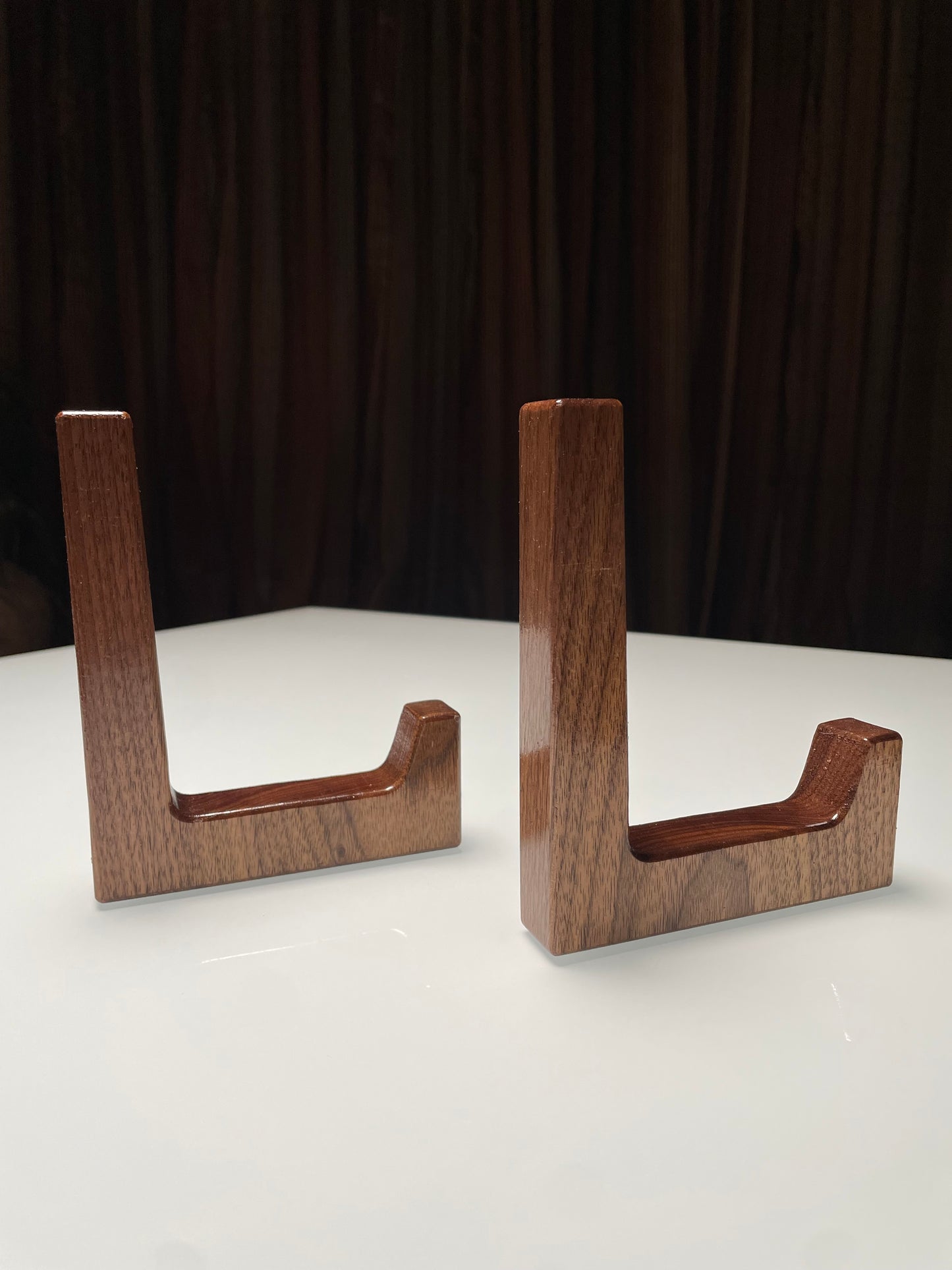 Cutting Board Stands - Walnut (PU)
