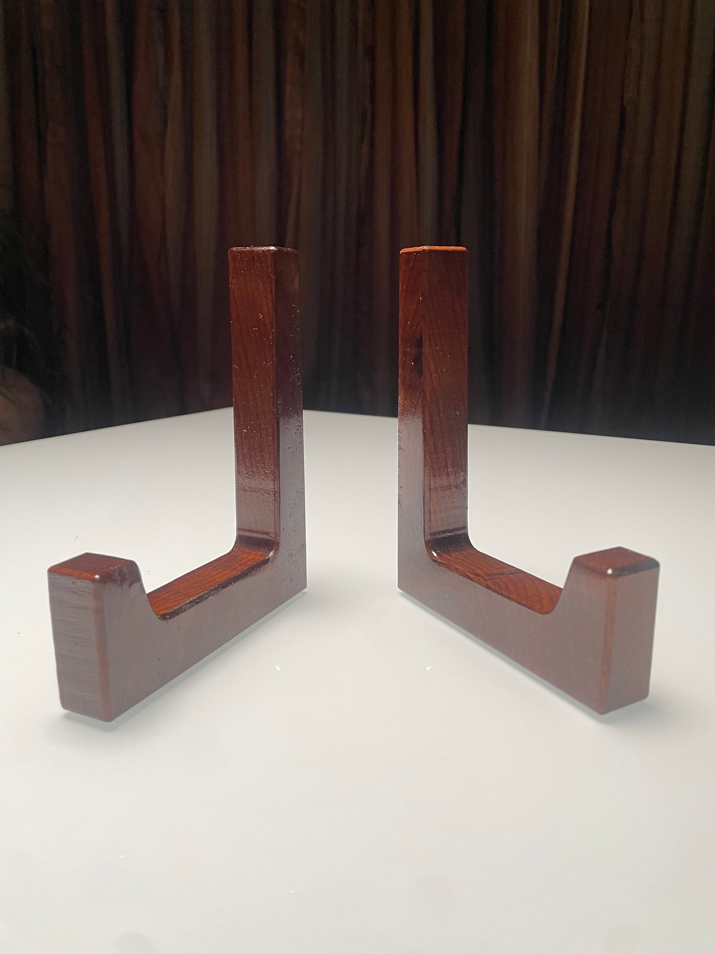 Cutting Board Stands - Rustic Roasted Maple (PU)