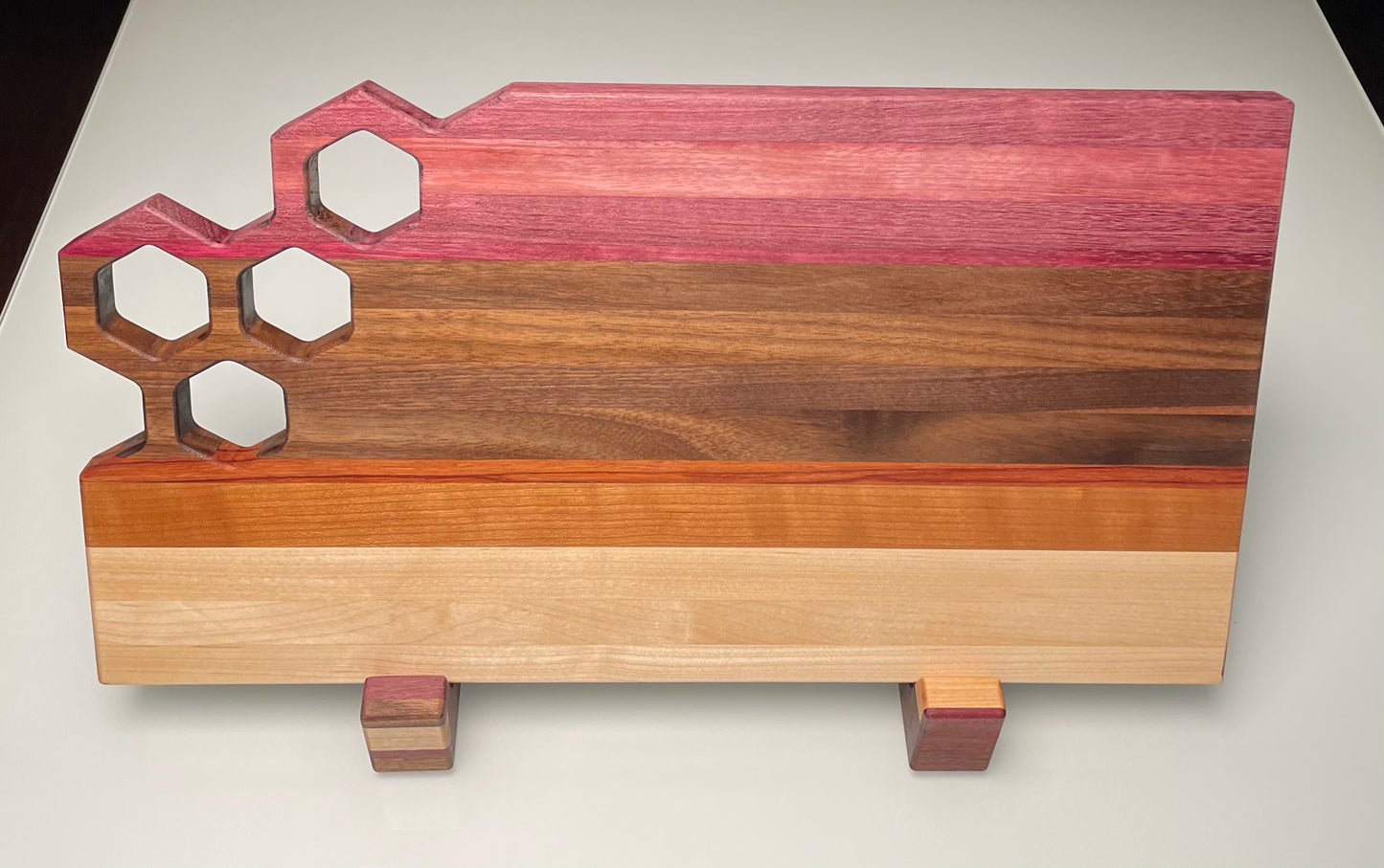 Cutting Board EdgeGrain with Hexagon Handle