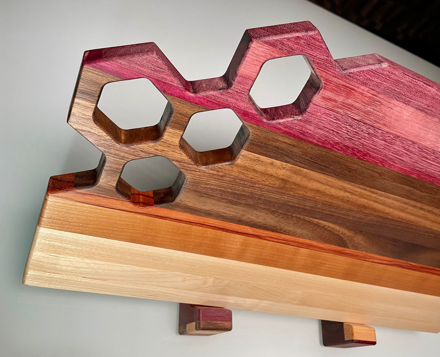 Cutting Board EdgeGrain with Hexagon Handle